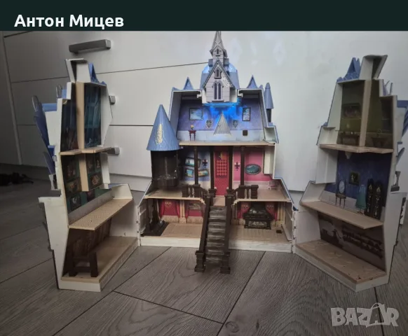 Елза и Ана Дисни Замък Арендел Леденото Кралство Elsa Arendel castle , снимка 5 - Фигурки - 55981672