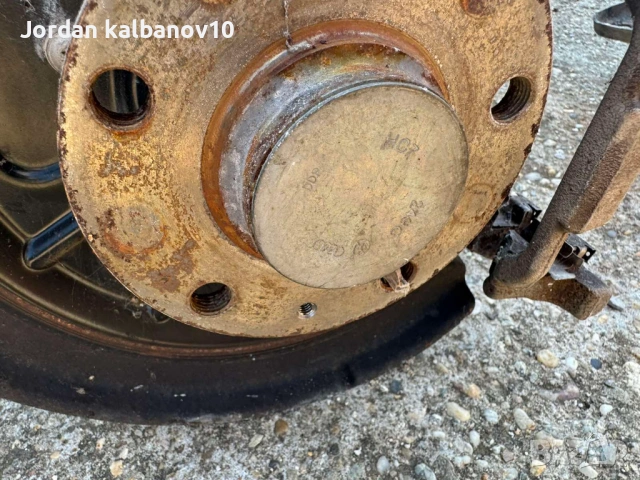 Окачване от задна лява страна на Туаран Touran само за 150Eur., снимка 9 - Части - 53309338