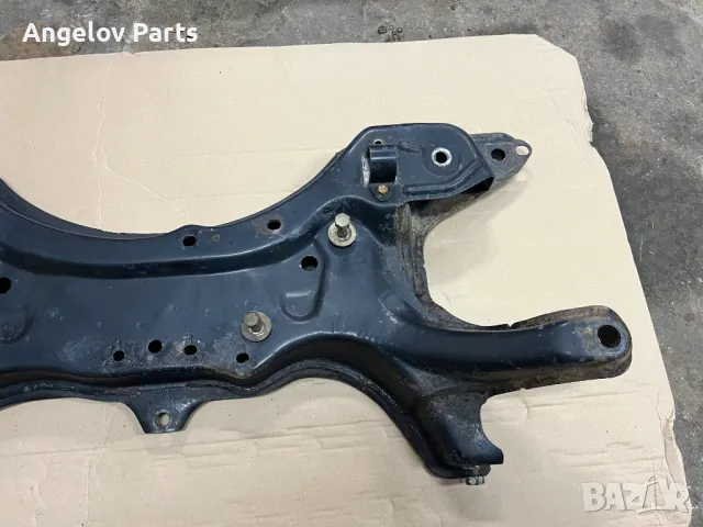 Преден мост за Toyota Corolla Verso 2.0 D-4D 2003 г., снимка 3 - Части - 48058427