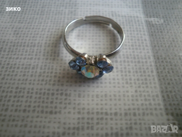 дамски пръстен- стилен 