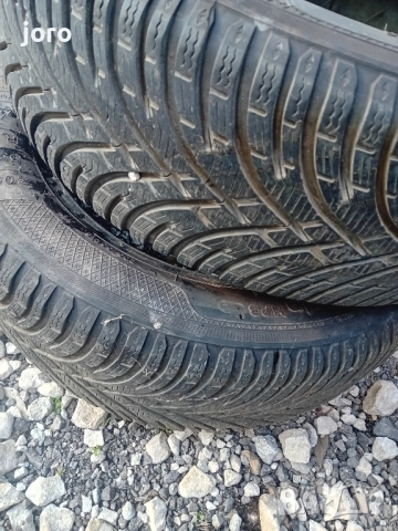 зимни гуми 205/55/16 , снимка 6 - Гуми и джанти - 52107406