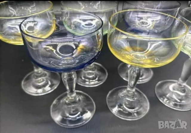 Чаши цветно стъкло - хамелеон -Франция. , снимка 9 - Чаши - 48896223