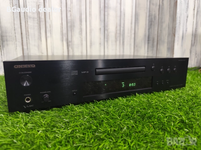 Onkyo C-7030  CD player , снимка 3 - Ресийвъри, усилватели, смесителни пултове - 52773158