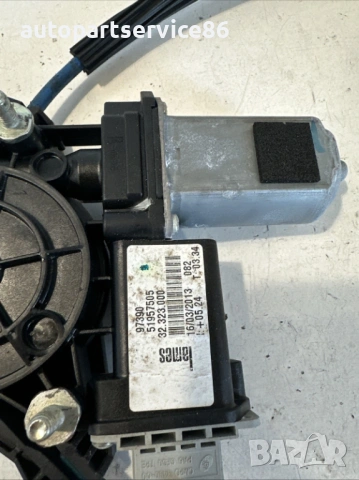 стъклоповдигач – заден десен за Fiat 500L, 1.3 Multijet, 2013 г., № 51957505., снимка 2 - Части - 53172322