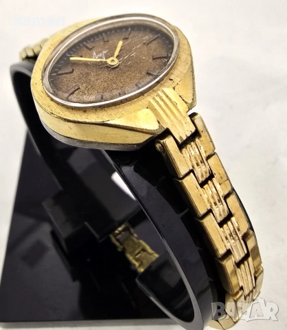 Винтидж съветски дамски часовник LUCH - кал. 1800 - позлатен - текстуриран кафяв циферблат, снимка 5 - Други ценни предмети - 53658406
