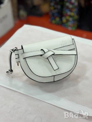 чанти loewe, снимка 15 - Чанти - 50741650