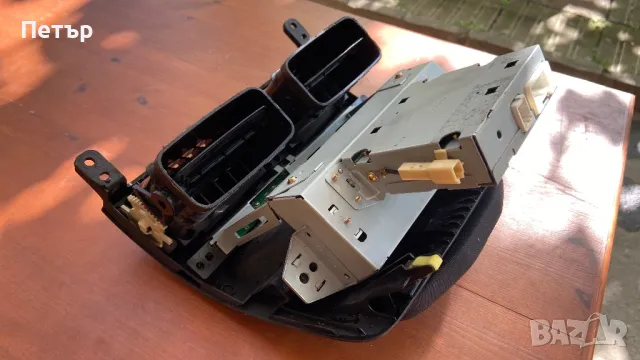 Централна конзола  за Toyota Avensis T25, снимка 7 - Части - 50194594