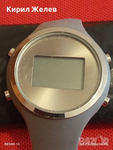 Дамски електронен часовник AVON не е тестван много красив 49016, снимка 2 - Дамски - 53594213