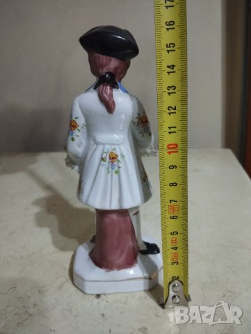 порцеланова статуетка, снимка 3 - Статуетки - 42697726