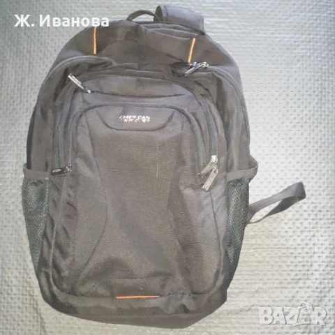 Продавам раница за туризъм и за училище