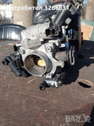 Mazda 3 1,6 бензин колектор , снимка 3 - Части - 39111726