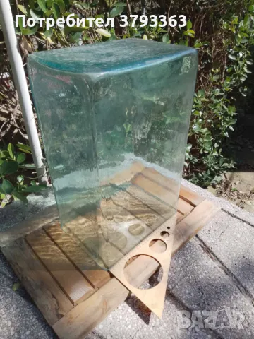 СТЪКЛЕНА ВАНА - АКВАРИУМ