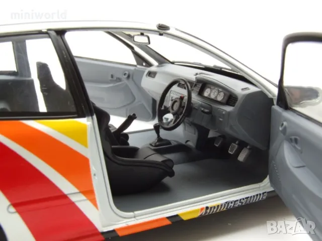 Honda Civic EG6 Mugen Racing 1992 - мащаб 1:18 на Solido моделът е нов в кутия, снимка 6 - Колекции - 49553648