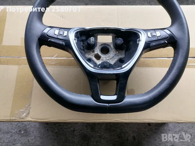 Продавам оригинален кожен мулти волан за Тигуан 2017г Т рок голф 7 Пасат , снимка 2 - Аксесоари и консумативи - 56234903