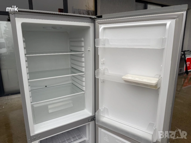 Сив хладилник с фризер Siemens 159см , снимка 5 - Хладилници - 53509939