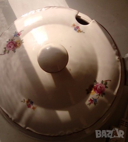 Старинен порцеланов супник