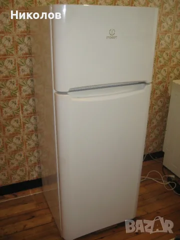 ХЛАДИЛНИК INDESIT TIAA 10 V.1 с горна камера