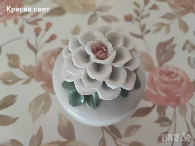 Кутийка за бижута