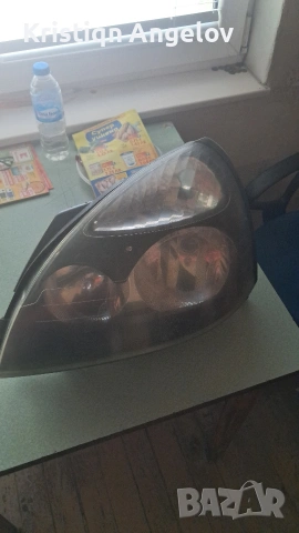 Продава се фар на Renault Clio 2,2001