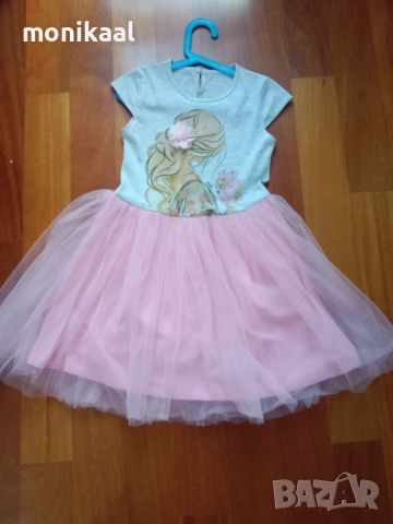 Тюлена рокля, снимка 2 - Детски рокли и поли - 51711229