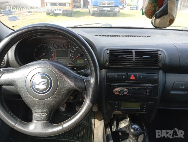 продавам сеат леон 1.6 105 коня, снимка 5 - Автомобили и джипове - 53692560