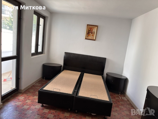 Давам под наем Тристаен апартамент с паркомясто -в гр. Варна - ул. Дунав , в Идеалния център на град, снимка 16 - Апартаменти - 51555766