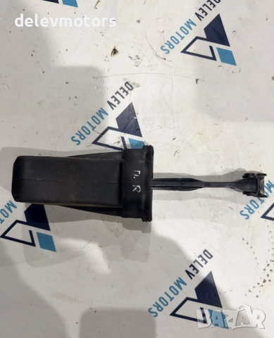 8V5837249 обтегач за предна дясна врата от Audi A3 1.0 TFSI, двигател CHZ, ск. кутия DSG 7 S-tronic 