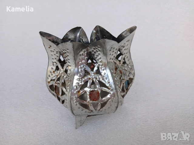 Метален предмет с орнаменти , снимка 1