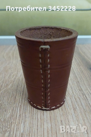 чашка кожена за зарове за ценители 
