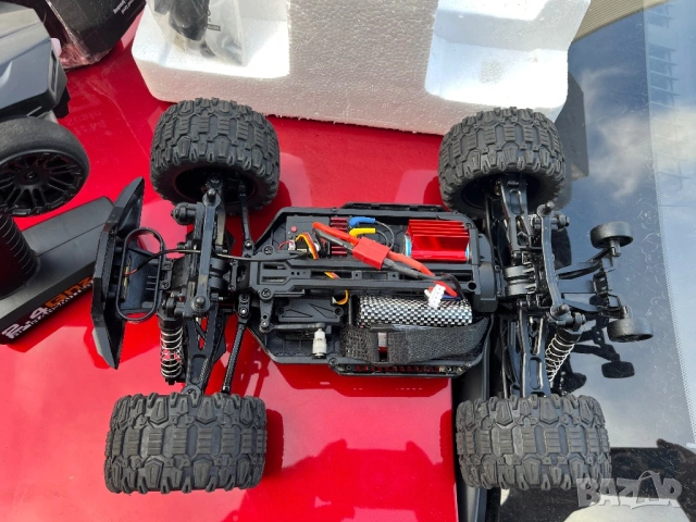 Rc количка KF 18 4х4 1:16 развива 80км/ч, снимка 5 - Коли, камиони, мотори, писти - 53600154