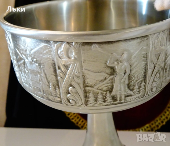 Викингски калаен бокал за вино,чаша 18 см.,500 мл.,Дракон , снимка 4 - Антикварни и старинни предмети - 52079645