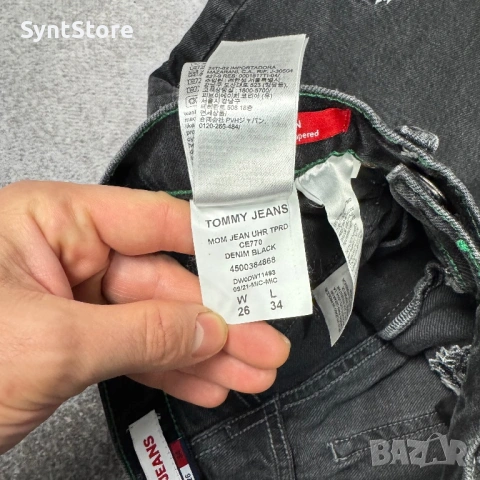 Tommy Jeans Ultra High Rise Tapered "Mom" Jeans – Черен деним с бродерия, снимка 5 - Дънки - 53300227