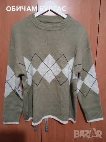 НОВ ПУЛОВЕР ОТ МЕКО ПЛЕТИВО В ЦВЯТ КАКИ С ШАРКА  РОМБОВЕ, снимка 2 - Блузи с дълъг ръкав и пуловери - 52426560