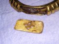 СТАРА БРОНЗОВА ТИБЕТСКА ТРАДИЦИОННА ГРИВНА с КАМИЛСКА КОСТ с НУЖДА от ЛЕКА РЕСТАВРАЦИЯ! 38316, снимка 2