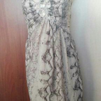 Красива рокля  на H&M с украса от камъни, мъниста и дантела🍀❤S,M(38)❤🍀арт.4083, снимка 1 - Рокли - 36180283