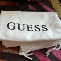 Оригинална дамска чанта Guess, снимка 5 - Чанти - 41498548