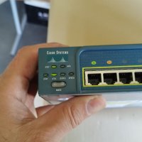 Cisco Catalyst C2950- Суичът е Cisco 24 портов, снимка 16 - Суичове - 41438888