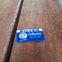 Старо ножче за бръснене Gillette Silver Bleue, снимка 1 - Колекции - 44312492