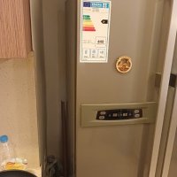 Продавам хладилник с фризер за ремонт, снимка 7 - Хладилници - 41146165