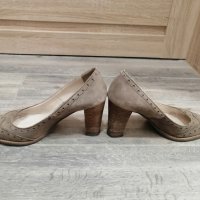 Естествен велур, снимка 3 - Дамски обувки на ток - 42390330