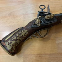 Реплика на кремъчен пистолет, снимка 2 - Антикварни и старинни предмети - 44694677