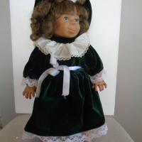 Продавам колекционерска кукла J. Mira, снимка 9 - Колекции - 36392441