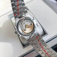 Мъжки часовник Patek Philippe Nautilus 7118/1A-001 с автоматичен механизъм, снимка 9 - Мъжки - 42620214