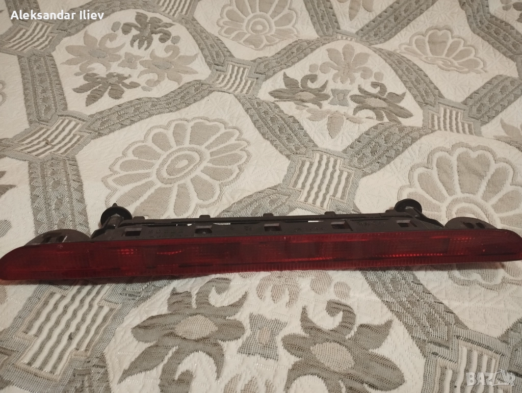 Трети стоп  от заден капак на ситроен берлинго , снимка 1