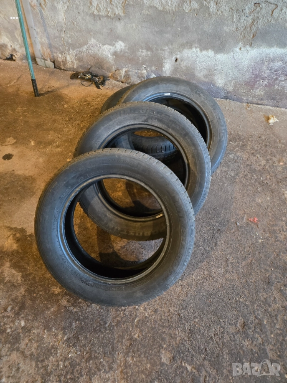 Гуми, снимка 1