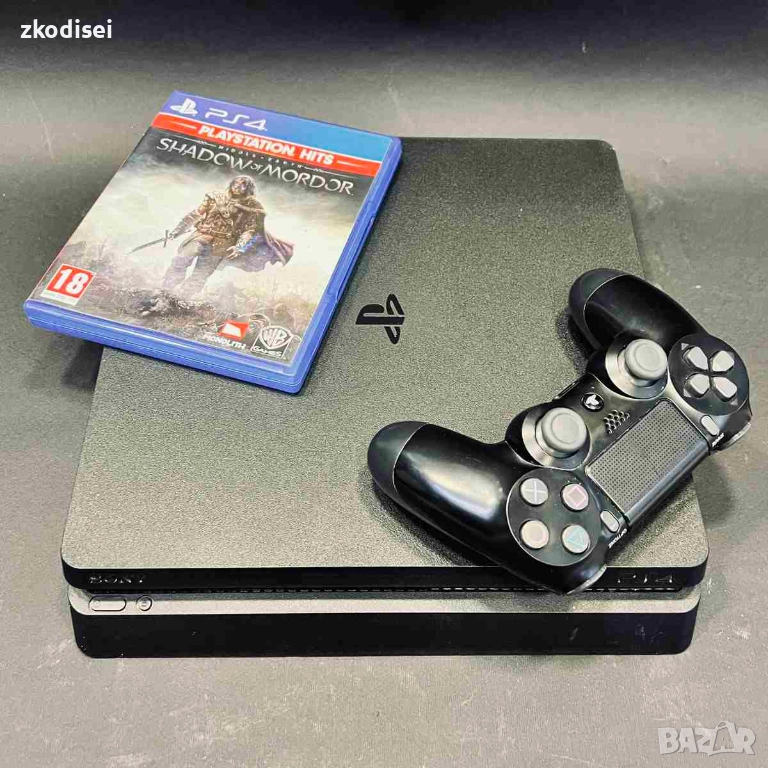 Конзола SONY - PS4 с 1бр. джойстик и 1бр. игра, снимка 1