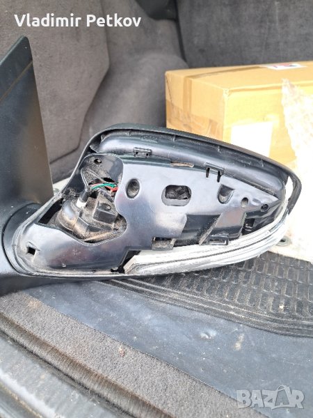 Продавам шофьорското огледало за Хюндай i30 март 2016 година,Оригинално!, снимка 1