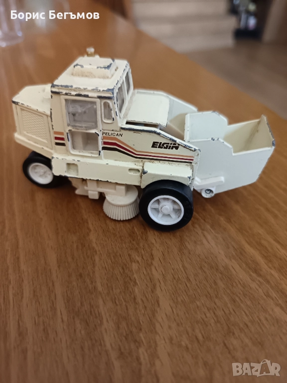 Метална количка Vintage 1993 Elgin Pelican Street Sweeper, снимка 1
