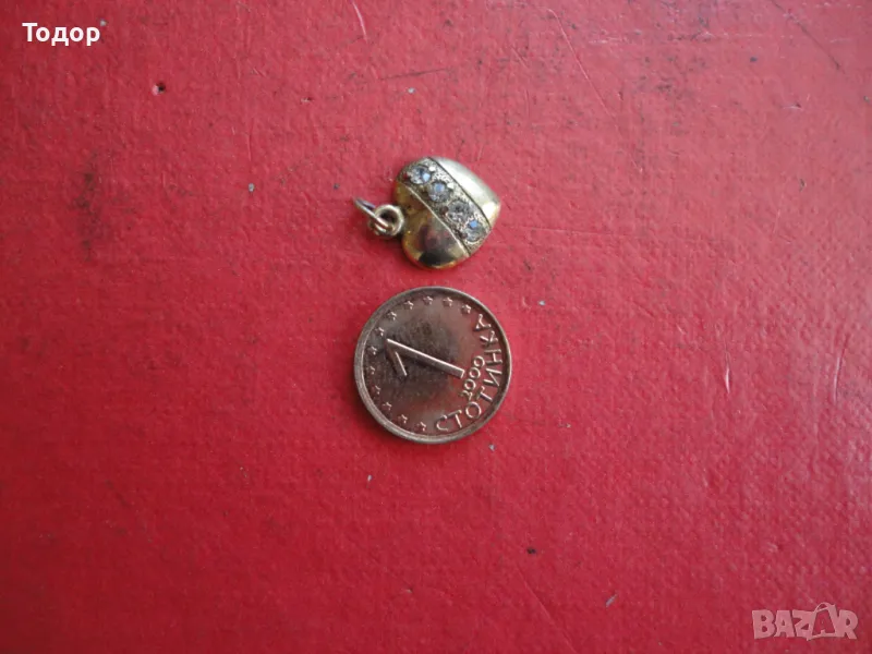 Позлатен сребърен медальон с камъни 3, снимка 1