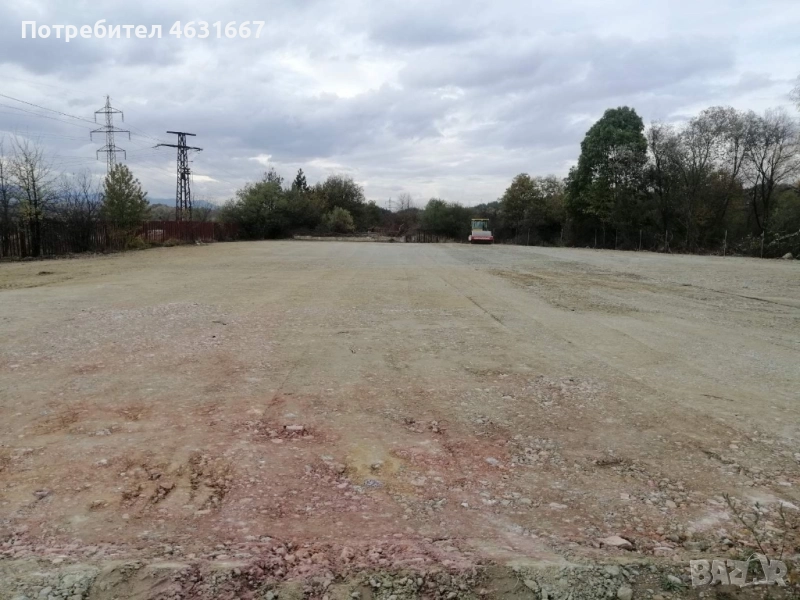 Парцел под наем Вакарел | Подходящ за техника, склад, автопарк, снимка 1